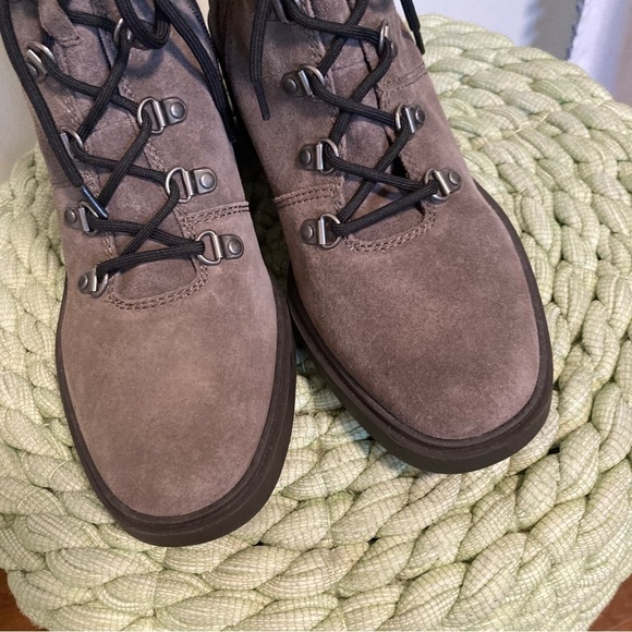 Lucky Brand Dareek Gray Suede Lace-Up Bootie Combat Boots NWOB - Picture 5 of 10